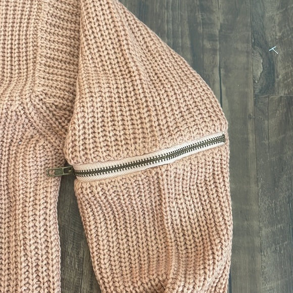 Chunky Knut Sweater - Picture 2 of 3